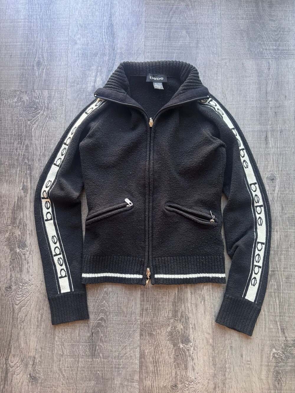 bebe Black and White Logo Sleeve Zip-Up Knit Sweater Jacket Size S